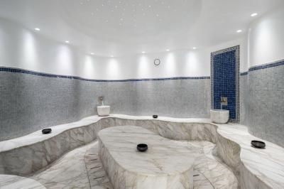 Hudula Spa, Palm Beach Acre